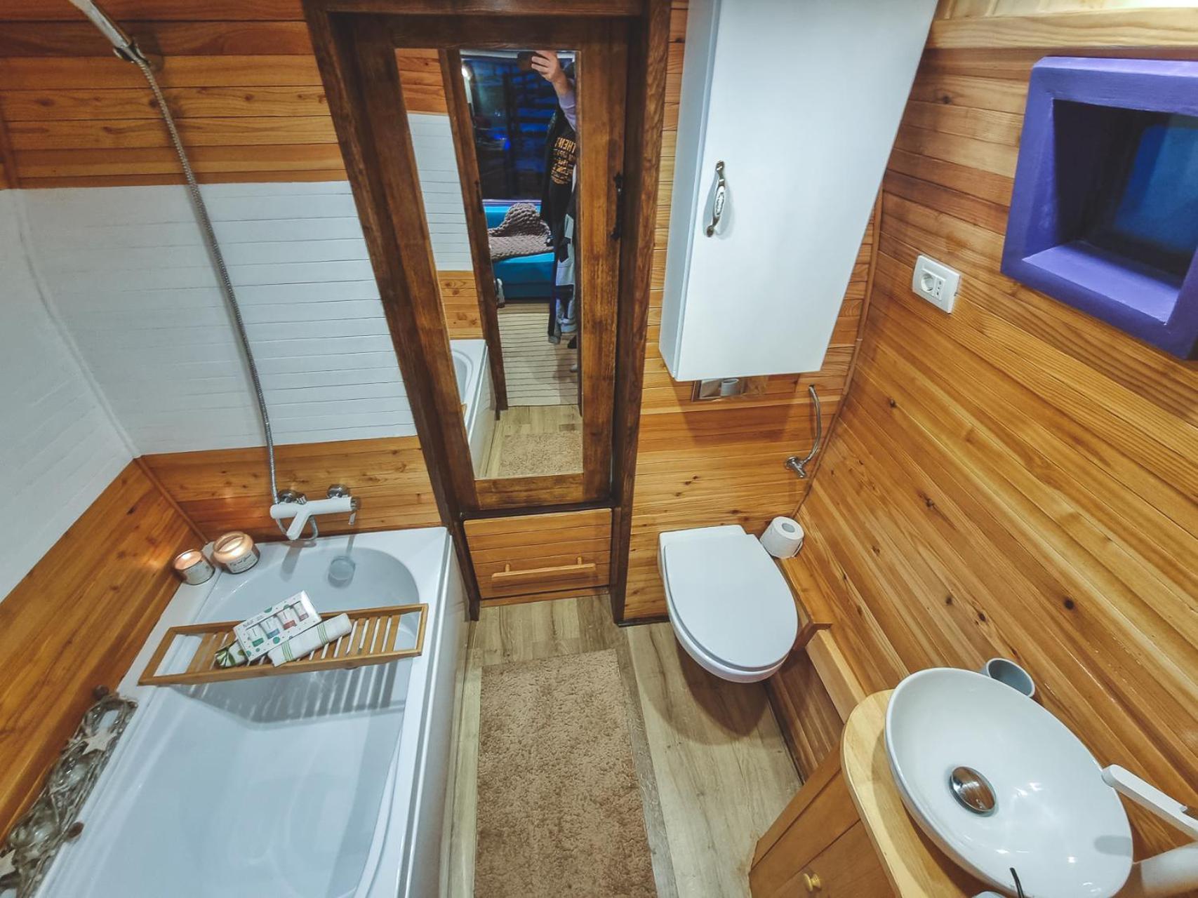 Central Tiny Houses Bukareszt Zewnętrze zdjęcie